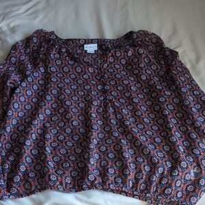 Liz Claiborne Geometric Print Top in Red and Blue